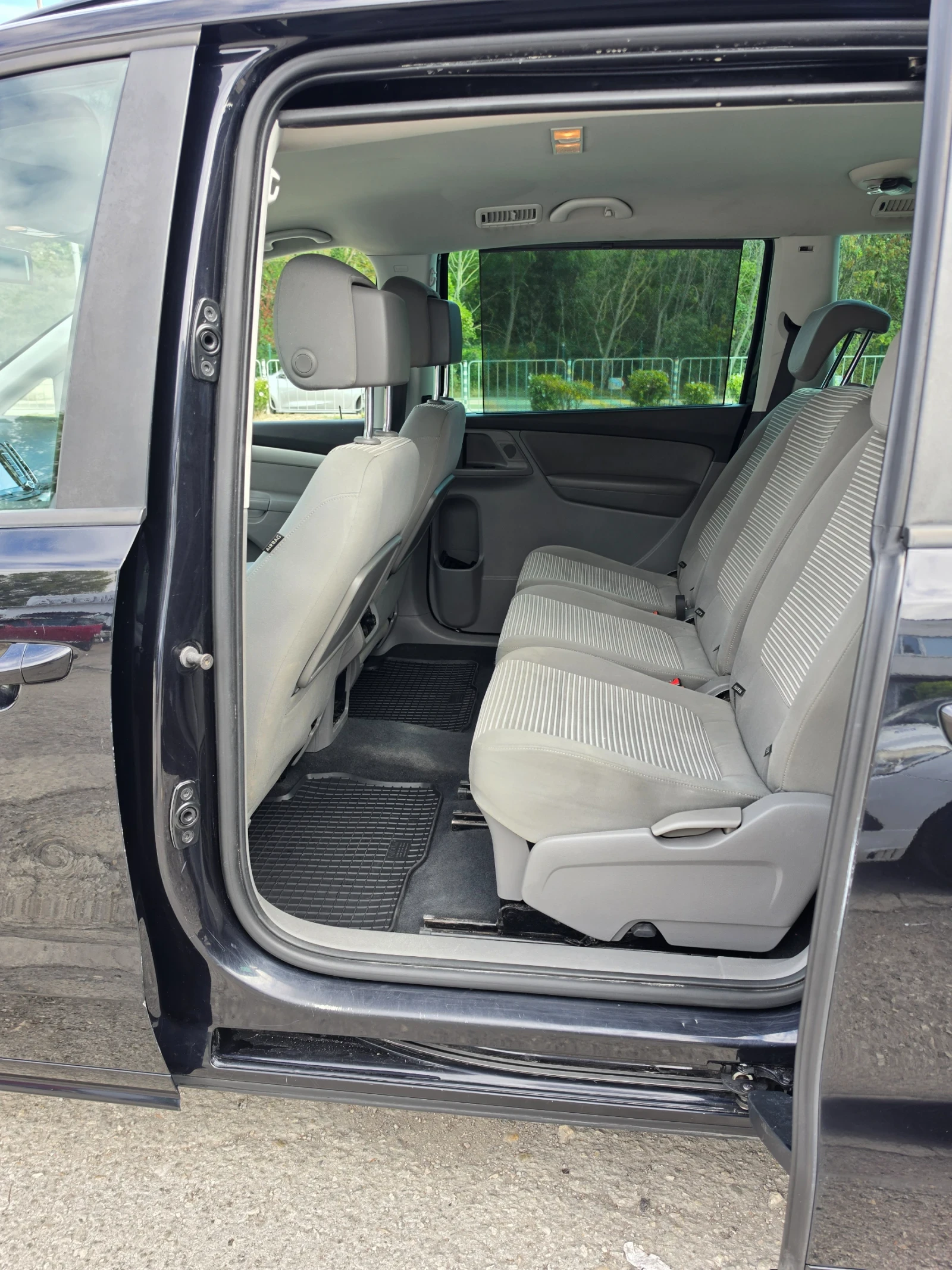 Seat Alhambra, снимка 8 - Автомобили и джипове - 55976171