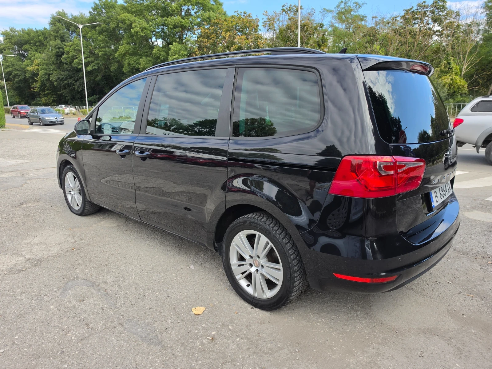 Seat Alhambra, снимка 4 - Автомобили и джипове - 55976171