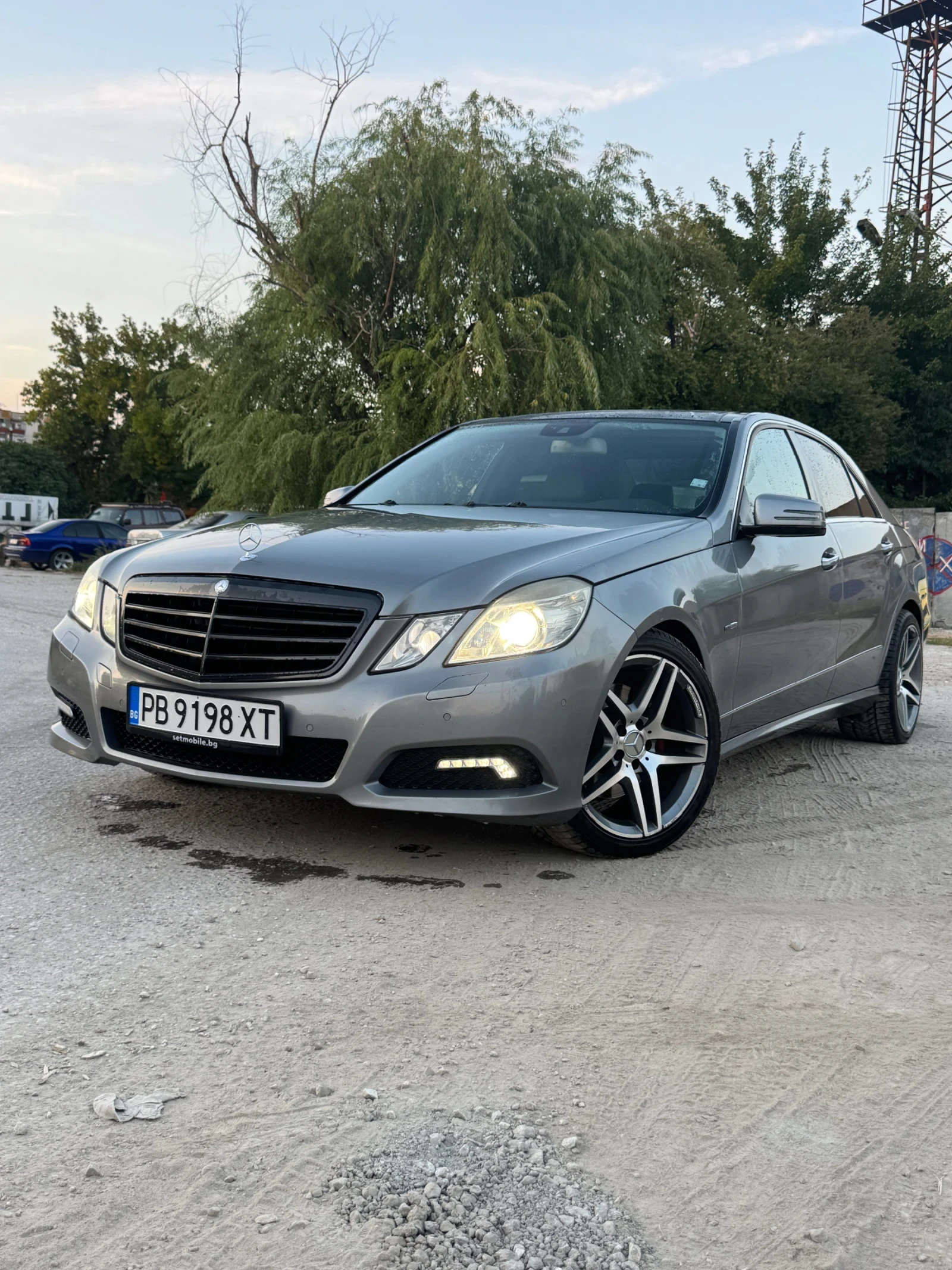 Mercedes-Benz E 350 3.5, снимка 2 - Автомобили и джипове - 56144224