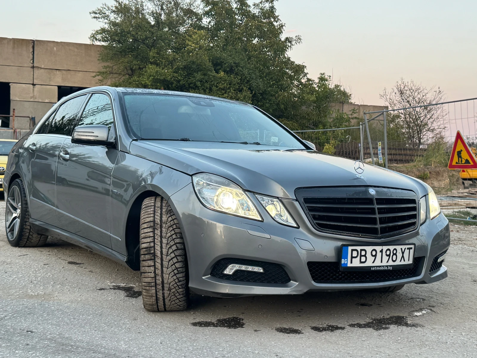 Mercedes-Benz E 350 3.5, снимка 3 - Автомобили и джипове - 56144224