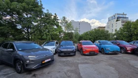 Hyundai Kona 64KWh/ЗАВЕРЕНА СЕРВИЗНА КНИЖКА/SOH100% - 38150 лв. - 80036750 | Car24.bg