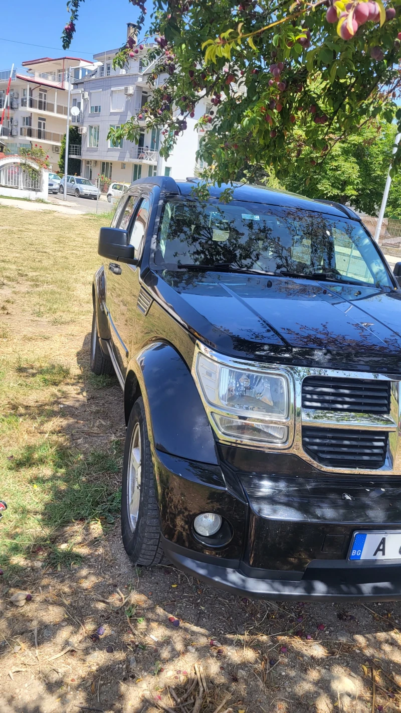 Dodge Nitro, снимка 2 - Автомобили и джипове - 48494258