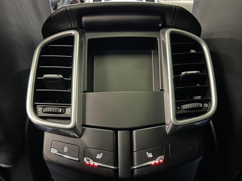 Porsche Cayenne Подгрев* Обдух* Keyless* Bose* Лизинг, снимка 15 - Автомобили и джипове - 50798410