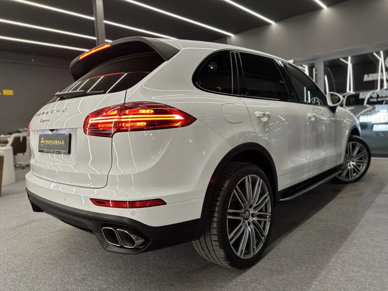 Porsche Cayenne Подгрев* Обдух* Keyless* Bose* Лизинг, снимка 4 - Автомобили и джипове - 50798410