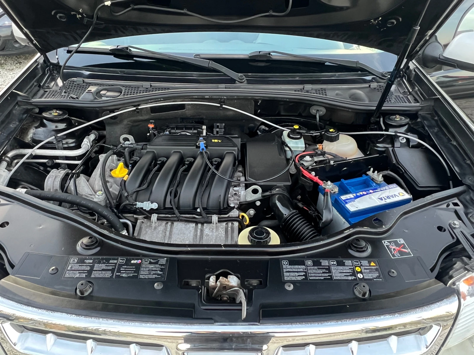 Dacia Duster 1.6i - изображение 10