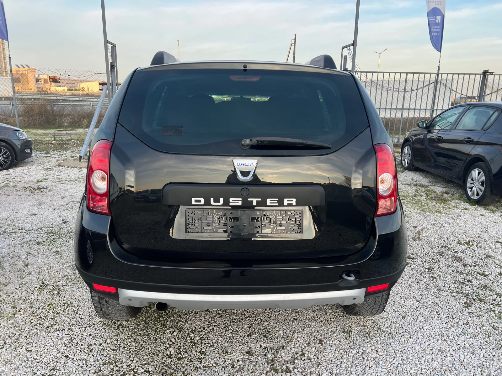 Dacia Duster 1.6i - изображение 4