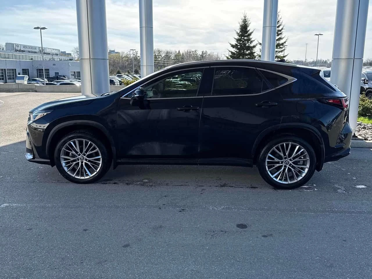 Lexus NX * 350h * CARFAX * БЕЗ ПЪРВОНАЧАЛНА ВНОСКА, снимка 2 - Автомобили и джипове - 54355363