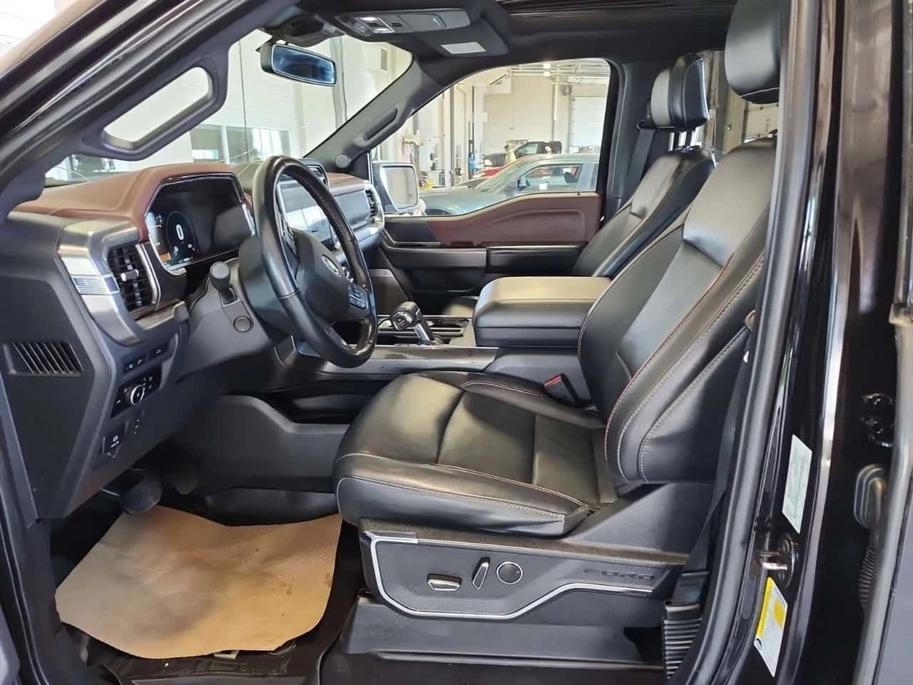 Ford F150 * LARIAT CREW CAB SHORT BED * CARFAX * ЦЕНА ДО БГ, снимка 11 - Автомобили и джипове - 54525817