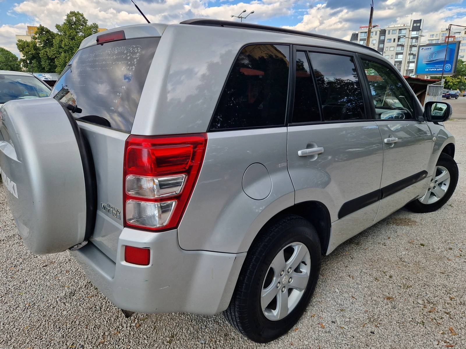 Suzuki Grand vitara 1, 9DDIS, снимка 5 - Автомобили и джипове - 55286197