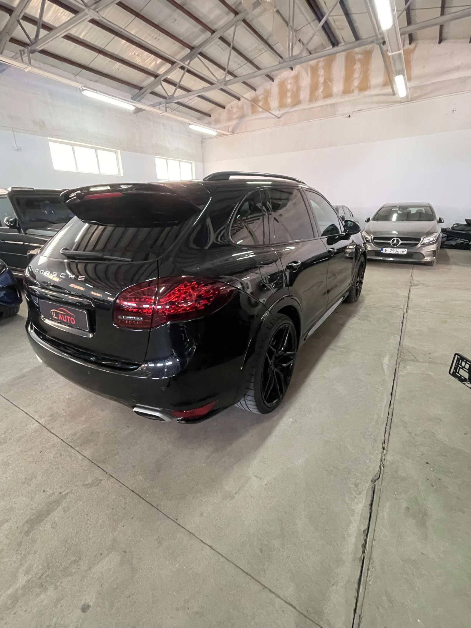 Porsche Cayenne 4.2tdi/Burm/distr/обдух/камера/панор/теглич/ФУЛЛ!!, снимка 5 - Автомобили и джипове - 55565635