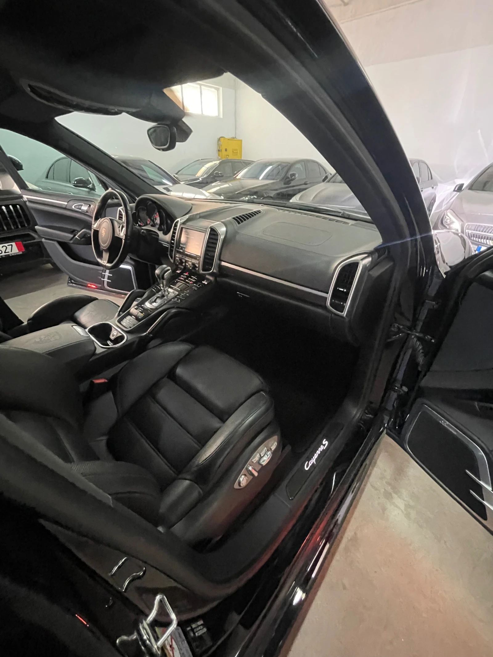 Porsche Cayenne 4.2tdi/Burm/distr/обдух/камера/панор/теглич/ФУЛЛ!!, снимка 11 - Автомобили и джипове - 55565635