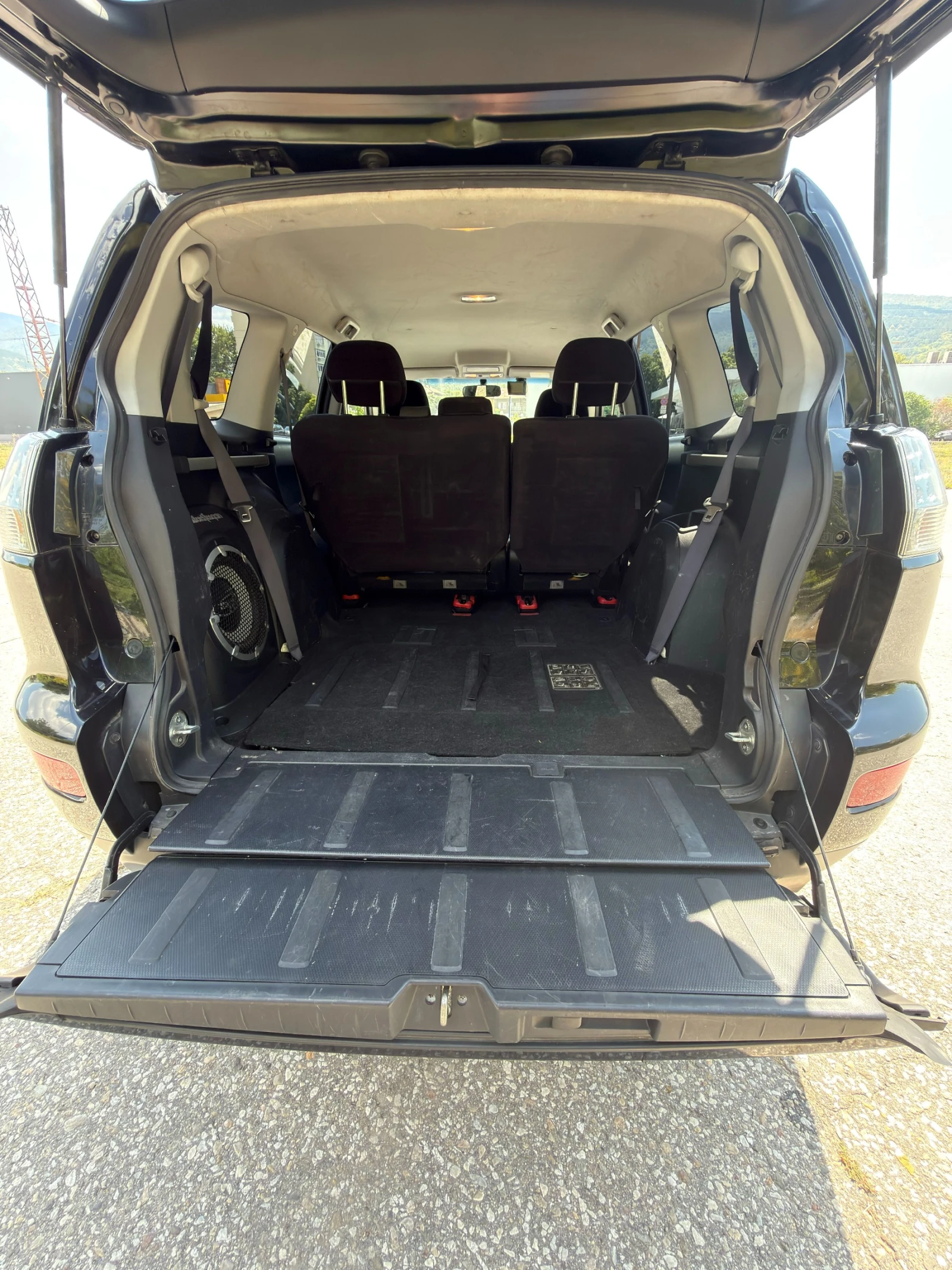 Mitsubishi Outlander 2.0 TDI, снимка 5 - Автомобили и джипове - 55628301