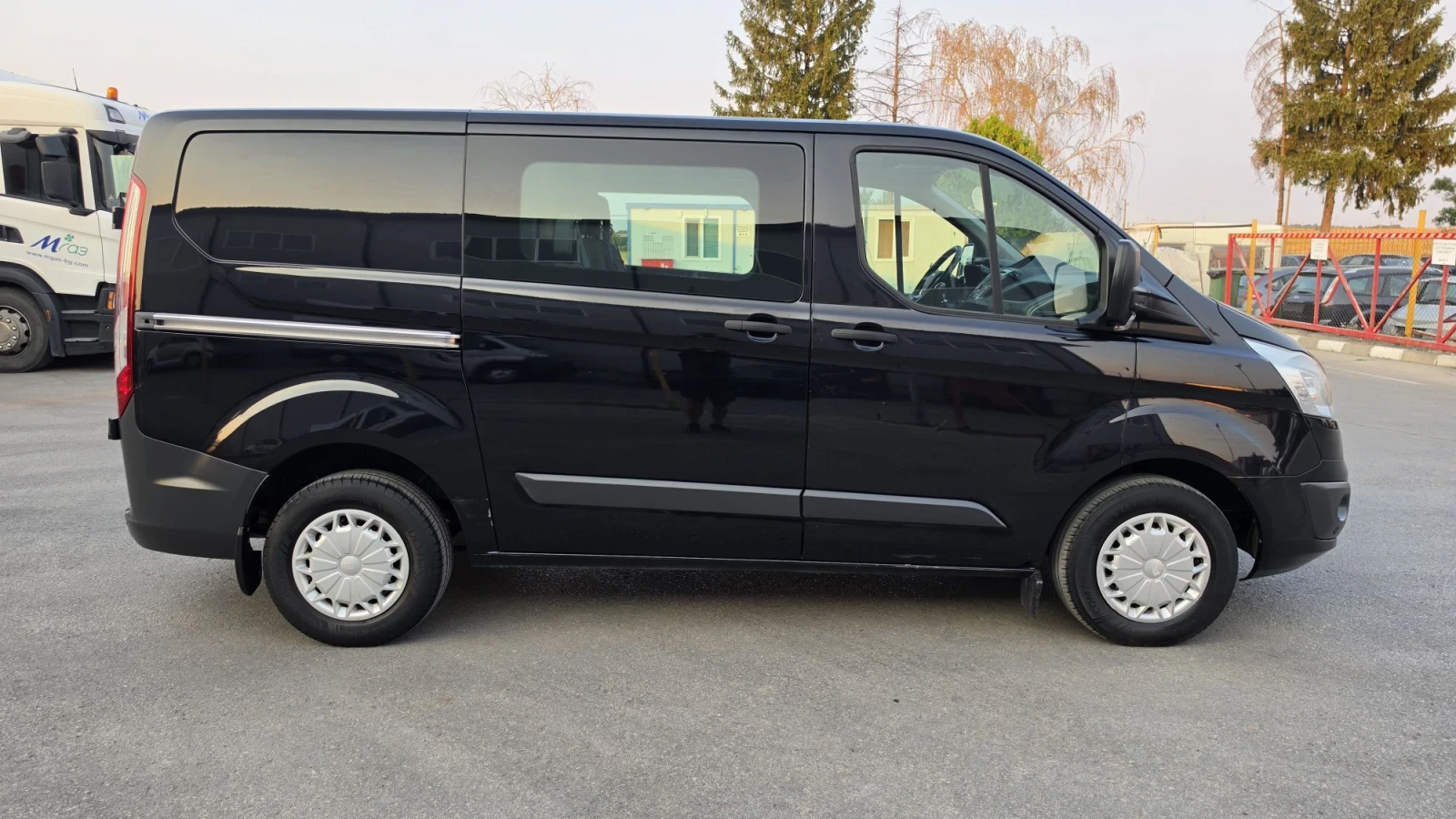 Ford Transit Custom, снимка 4 - Бусове и автобуси - 56184813