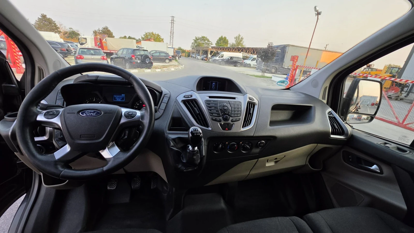 Ford Transit Custom, снимка 10 - Бусове и автобуси - 56184813