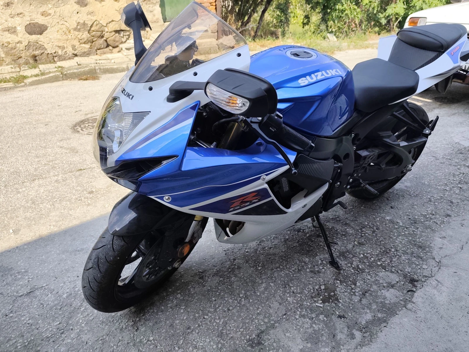 Suzuki Gsxr 750 - изображение 2