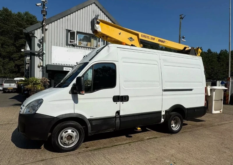 Автовишка Iveco Daily, снимка 16 - Индустриална техника - 52522535