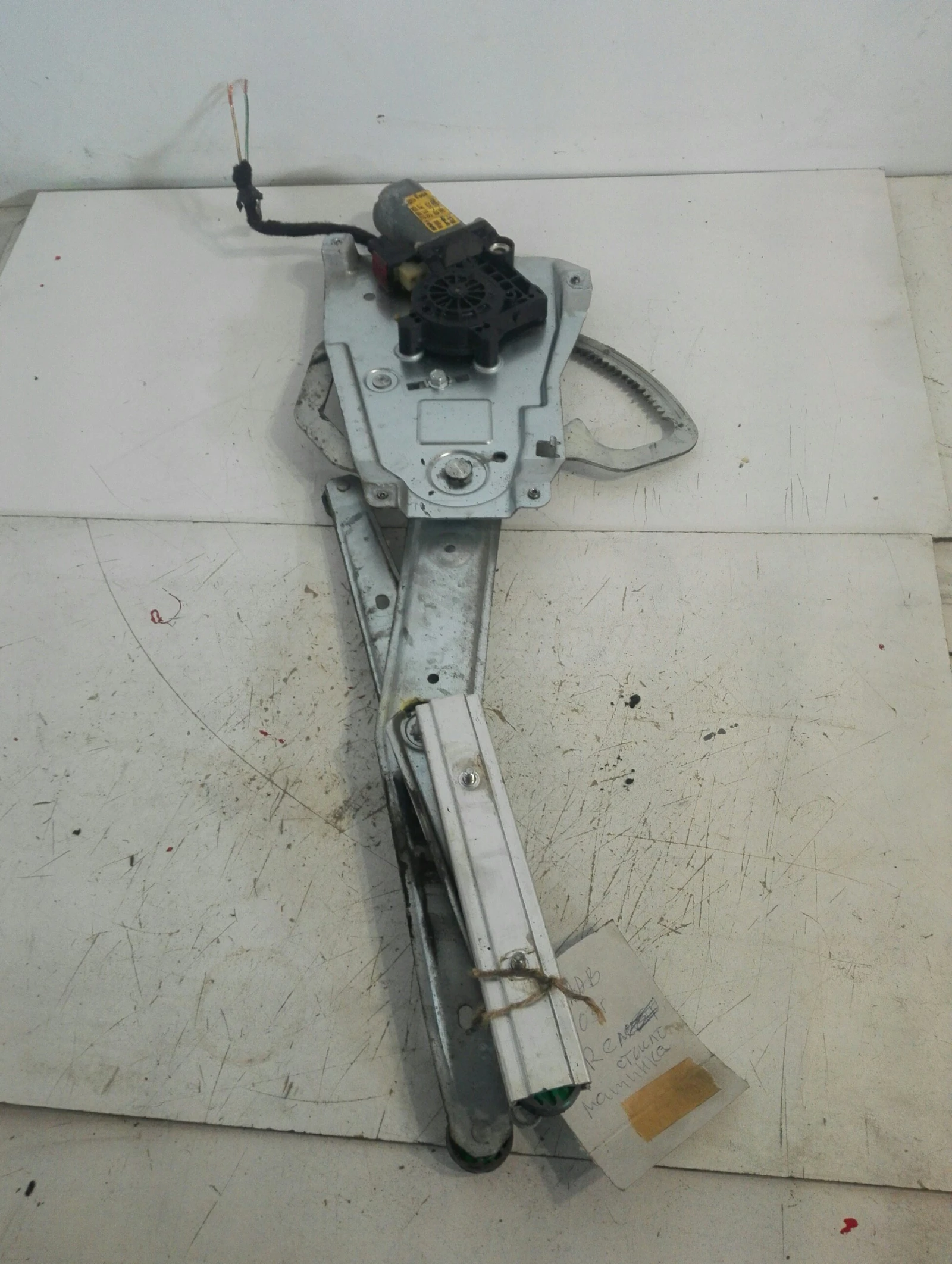       9-5, | Mobile.bg   1