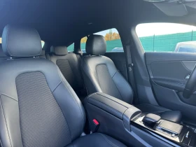 Mercedes-Benz CLA 200 d Shooting Brake , снимка 14