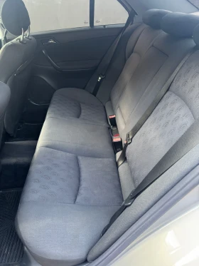 Mercedes-Benz C 220, снимка 8
