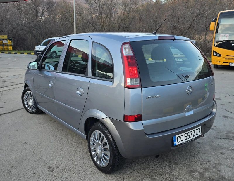 Opel Meriva 1.3CDTI, снимка 4 - Автомобили и джипове - 48592919