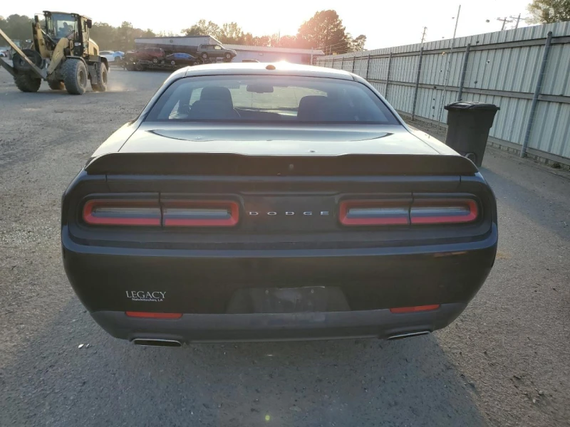 Dodge Challenger SXT, снимка 5 - Автомобили и джипове - 48603911