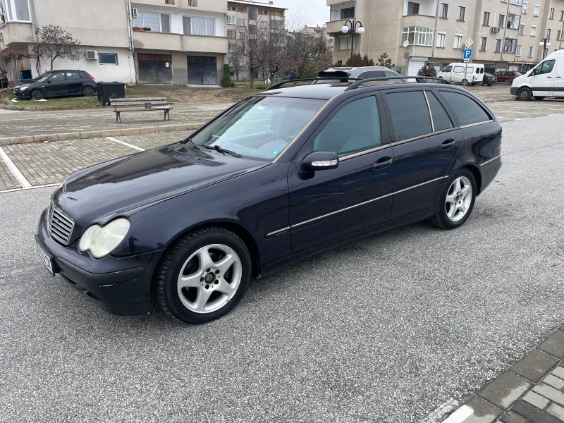 Mercedes-Benz C 220 Avantgarde, снимка 8 - Автомобили и джипове - 48711116