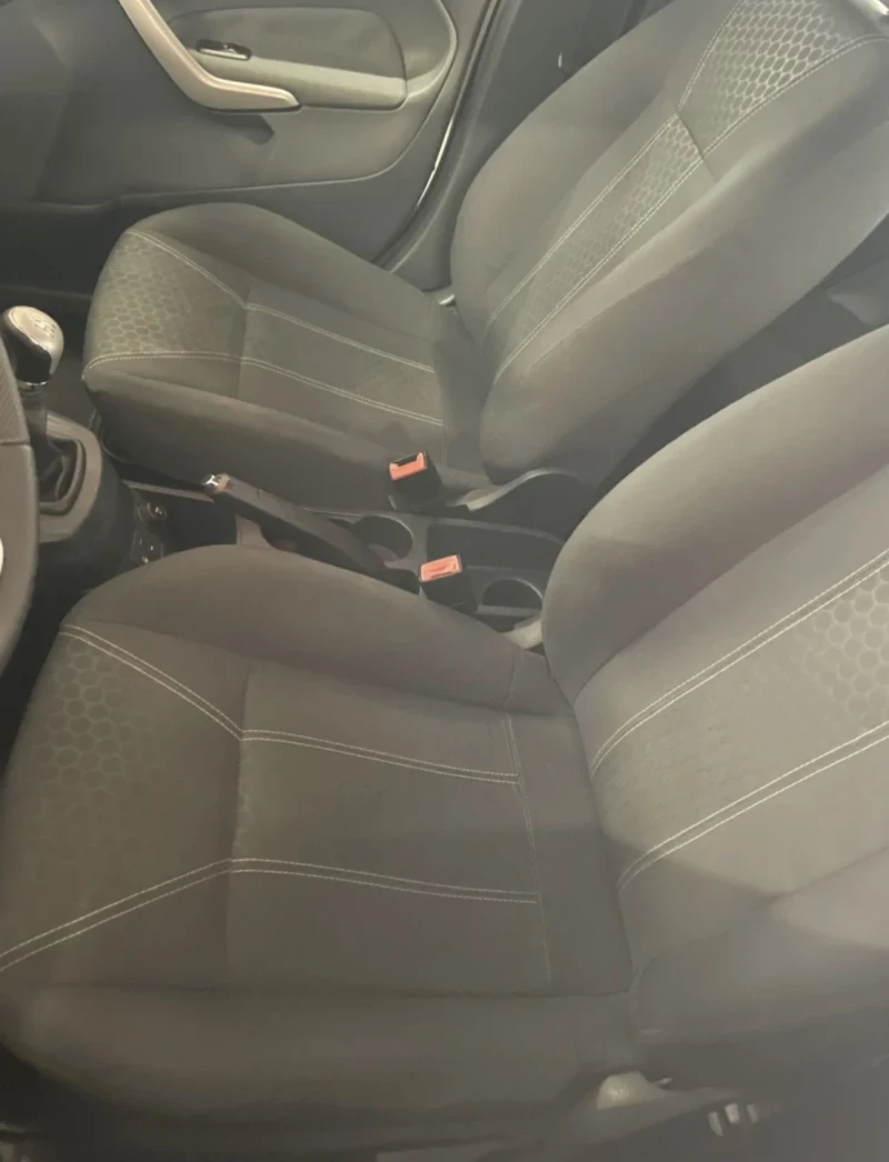Ford Fiesta, снимка 11 - Автомобили и джипове - 52041157