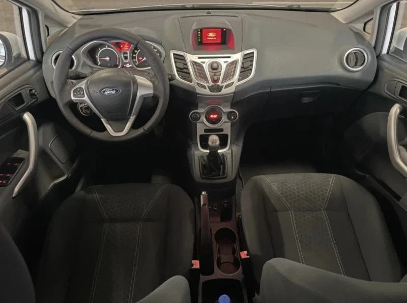 Ford Fiesta, снимка 7 - Автомобили и джипове - 52041157
