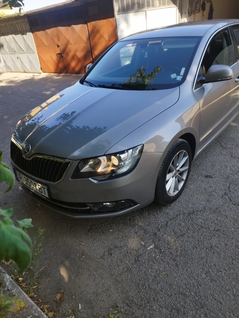 Skoda Superb, снимка 5 - Автомобили и джипове - 52490670