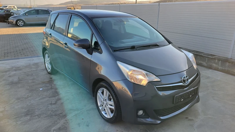 Toyota Verso S 1.4D4D-90 PANORAMA* KEYLESS* KAMERA* EURO5 , снимка 6 - Автомобили и джипове - 52414710