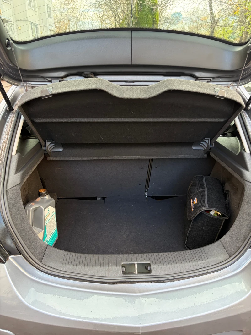 Opel Astra, снимка 11 - Автомобили и джипове - 52604702