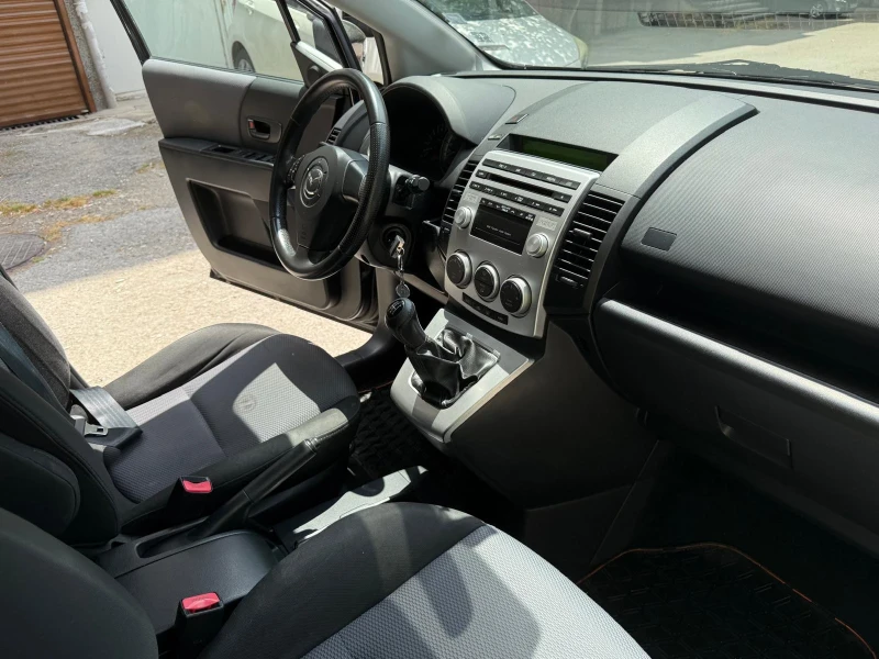 Mazda 5, снимка 8 - Автомобили и джипове - 52950253