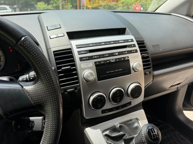 Mazda 5, снимка 13 - Автомобили и джипове - 52950253