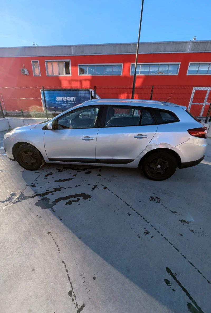 Renault Megane Grandtour 1.5 dci 110 к.с. комби, снимка 2 - Автомобили и джипове - 52996994