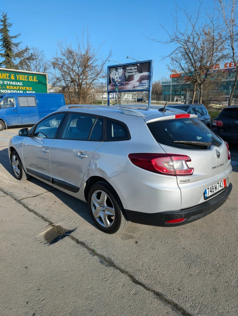 Renault Megane Grandtour 1.5 dci 110 к.с. комби, снимка 7 - Автомобили и джипове - 53251966
