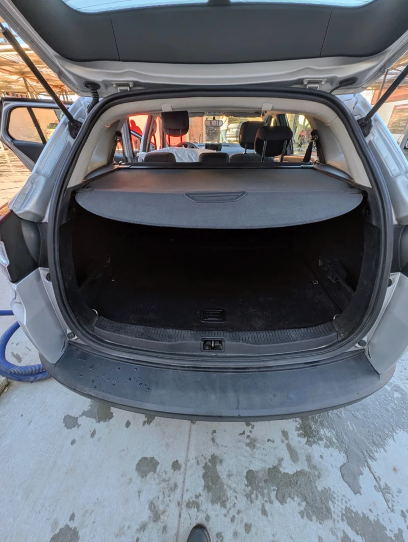 Renault Megane Grandtour 1.5 dci 110 к.с. комби, снимка 14 - Автомобили и джипове - 52996994