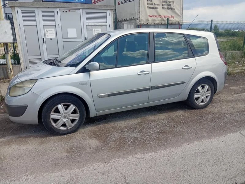 Renault Grand scenic 1.9DCI 120PS, снимка 4 - Автомобили и джипове - 28917406