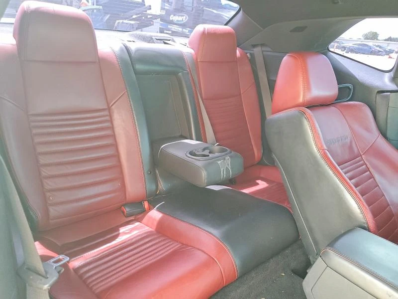 Dodge Challenger, снимка 10 - Автомобили и джипове - 54608020