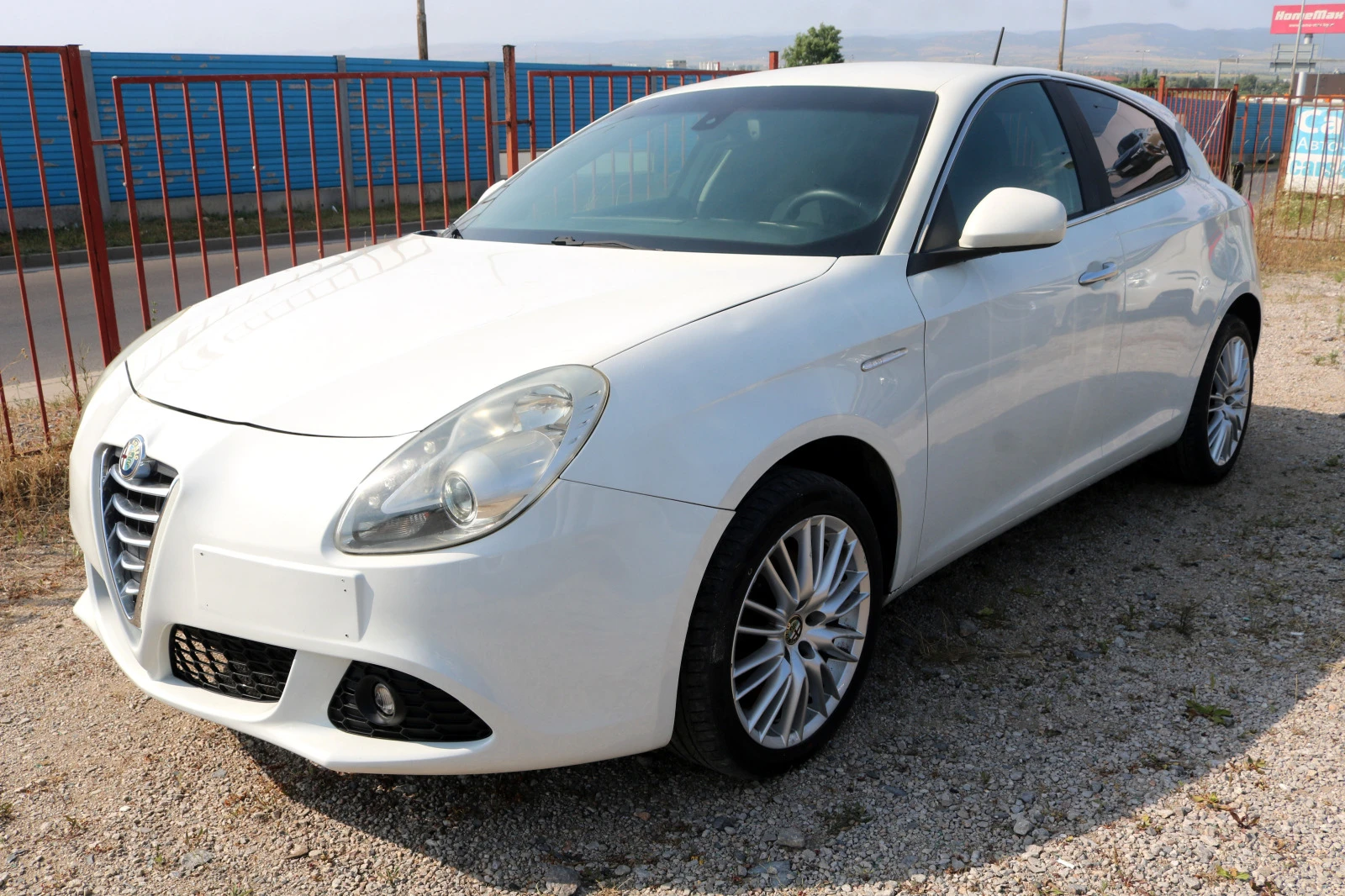 Alfa Romeo Giulietta 2.0 JTDM - изображение 2