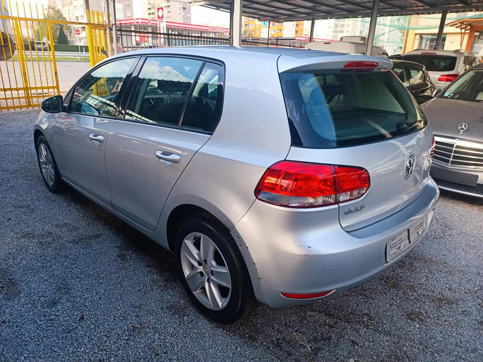 VW Golf 1.6i Italia  - изображение 6