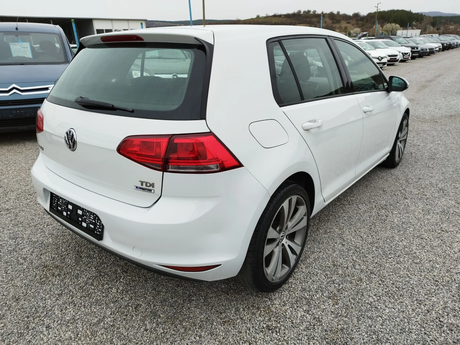VW Golf 1.6 TDI 90кс. - изображение 5