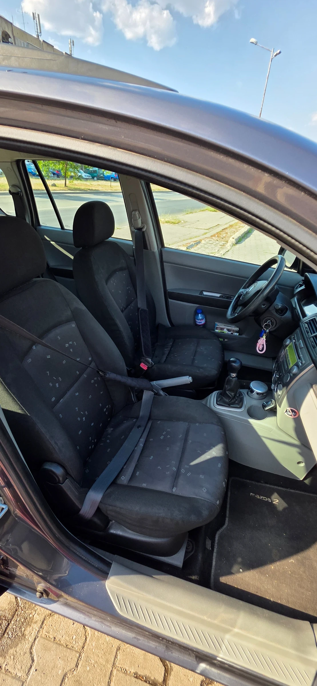 Mazda 2  - изображение 8