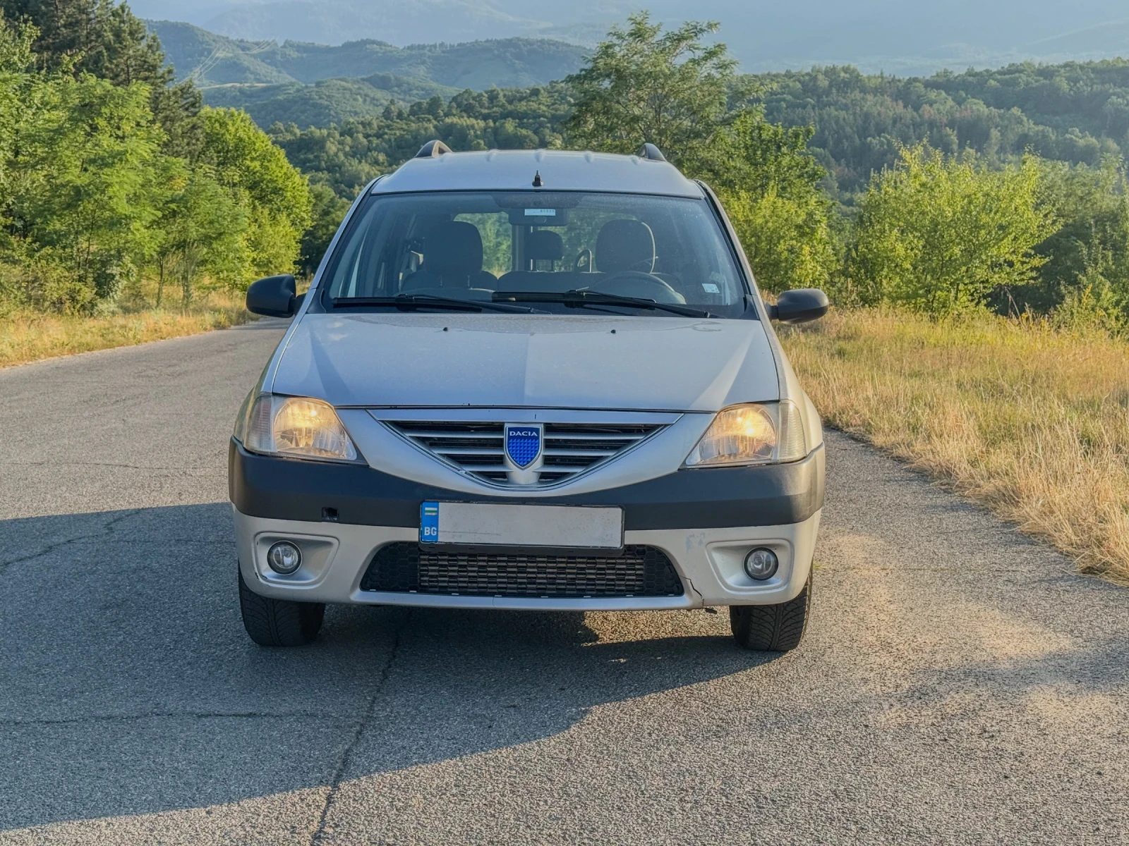Dacia Logan  - изображение 2
