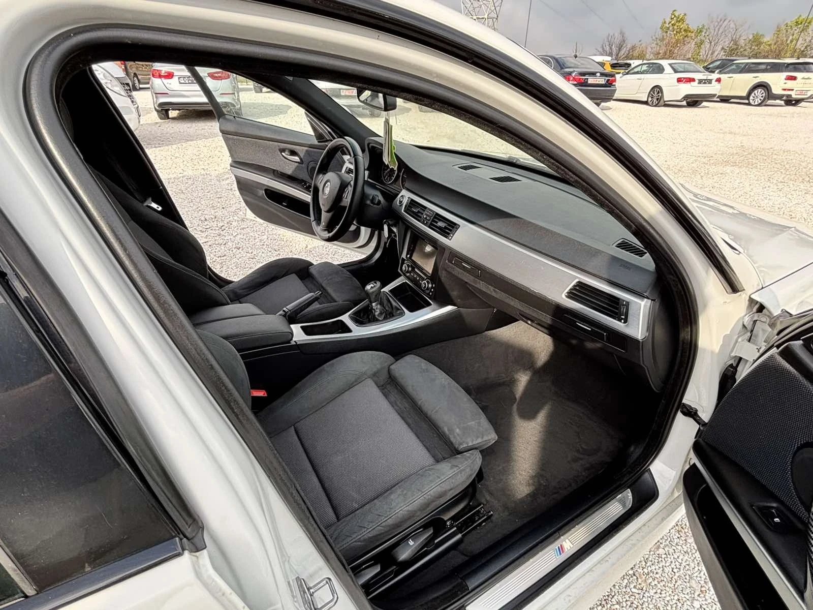 BMW 320 2.0D//FACE//M PACK//TOP//6 CK. - изображение 9