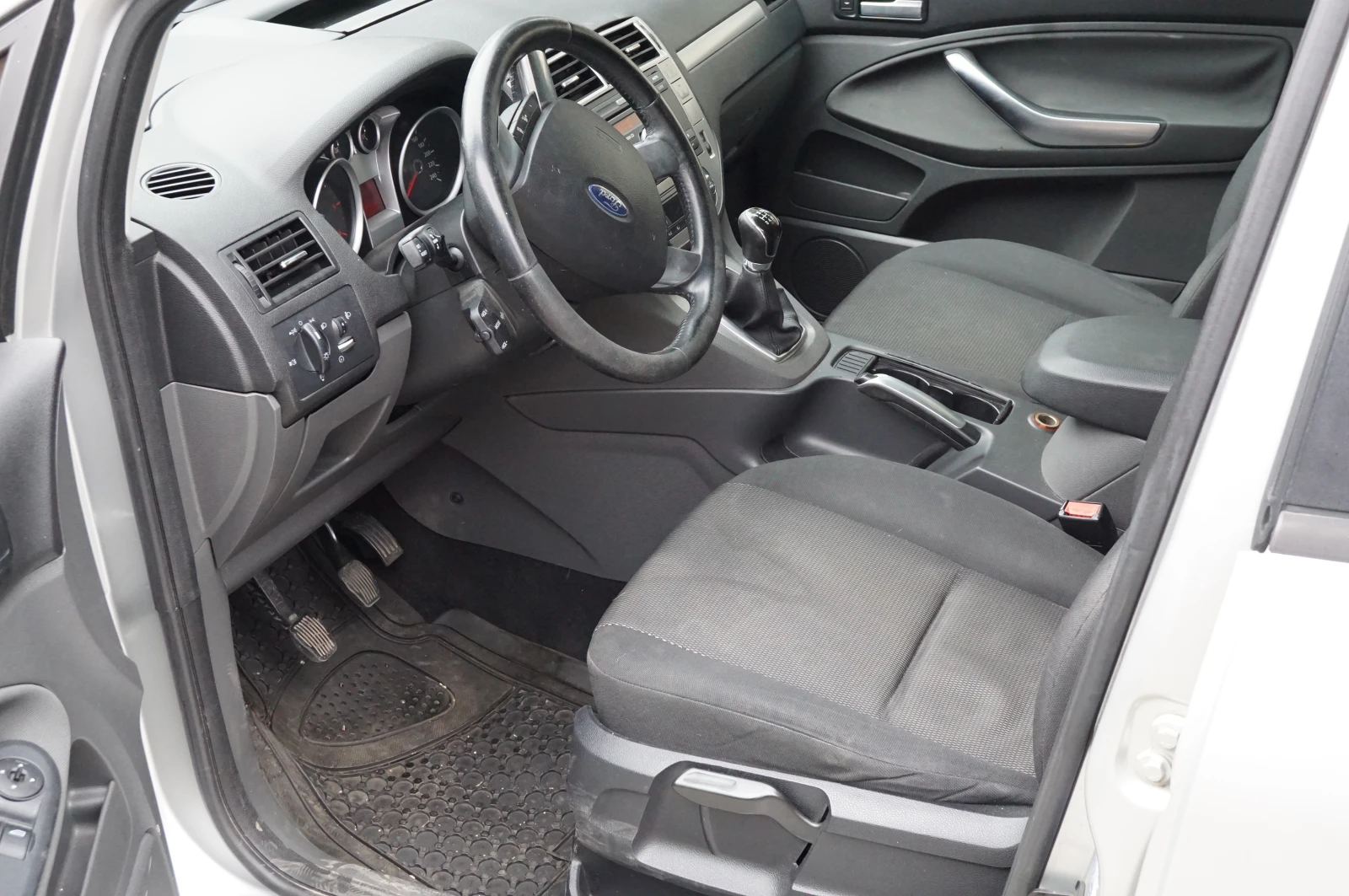 Ford C-max 1.6 TDCI - изображение 5