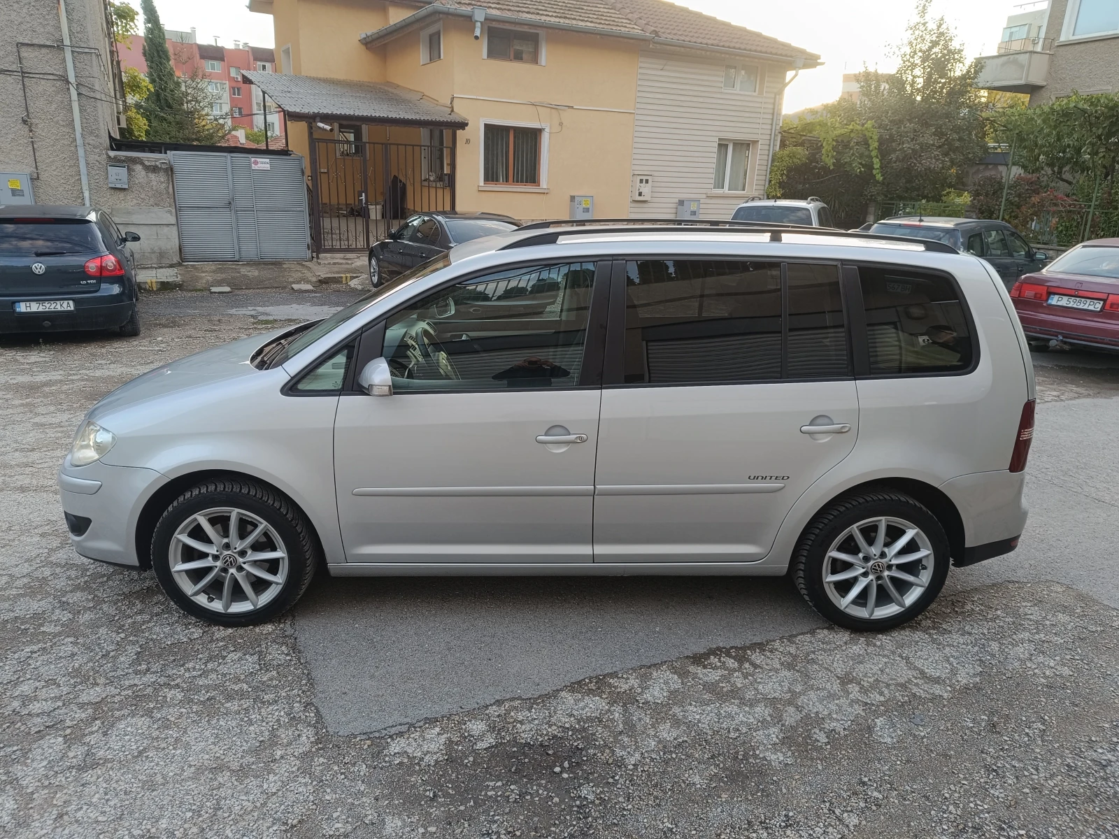 VW Touran 2.0TDI 140 DSG 8V - изображение 7