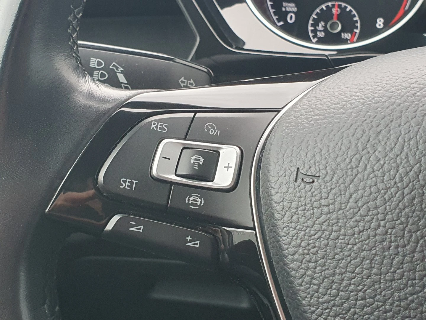 VW Touran Highline 1.5 TSI OPF DSG | Mobile.bg   14