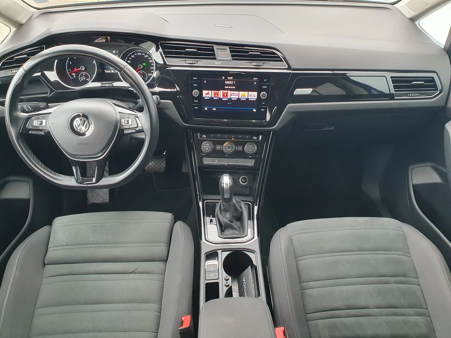 VW Touran Highline 1.5 TSI OPF DSG | Mobile.bg   6