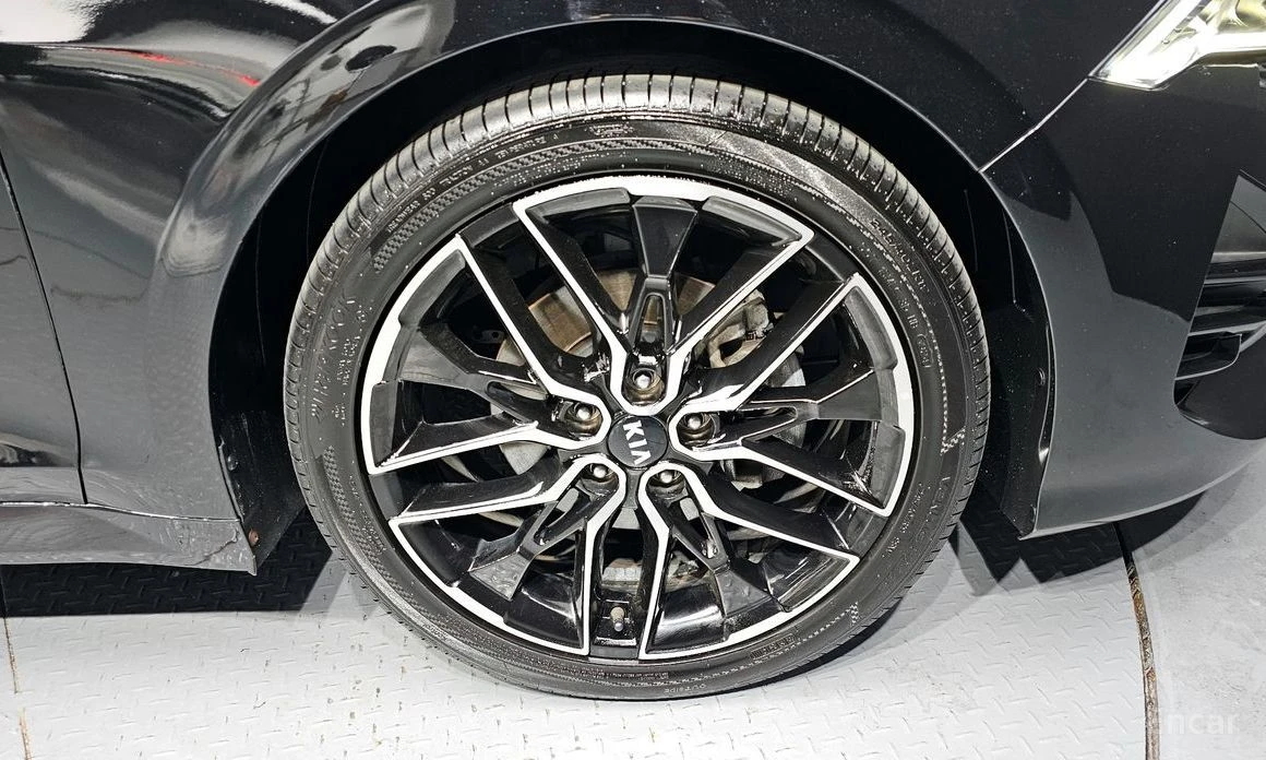 Kia K5  - изображение 5