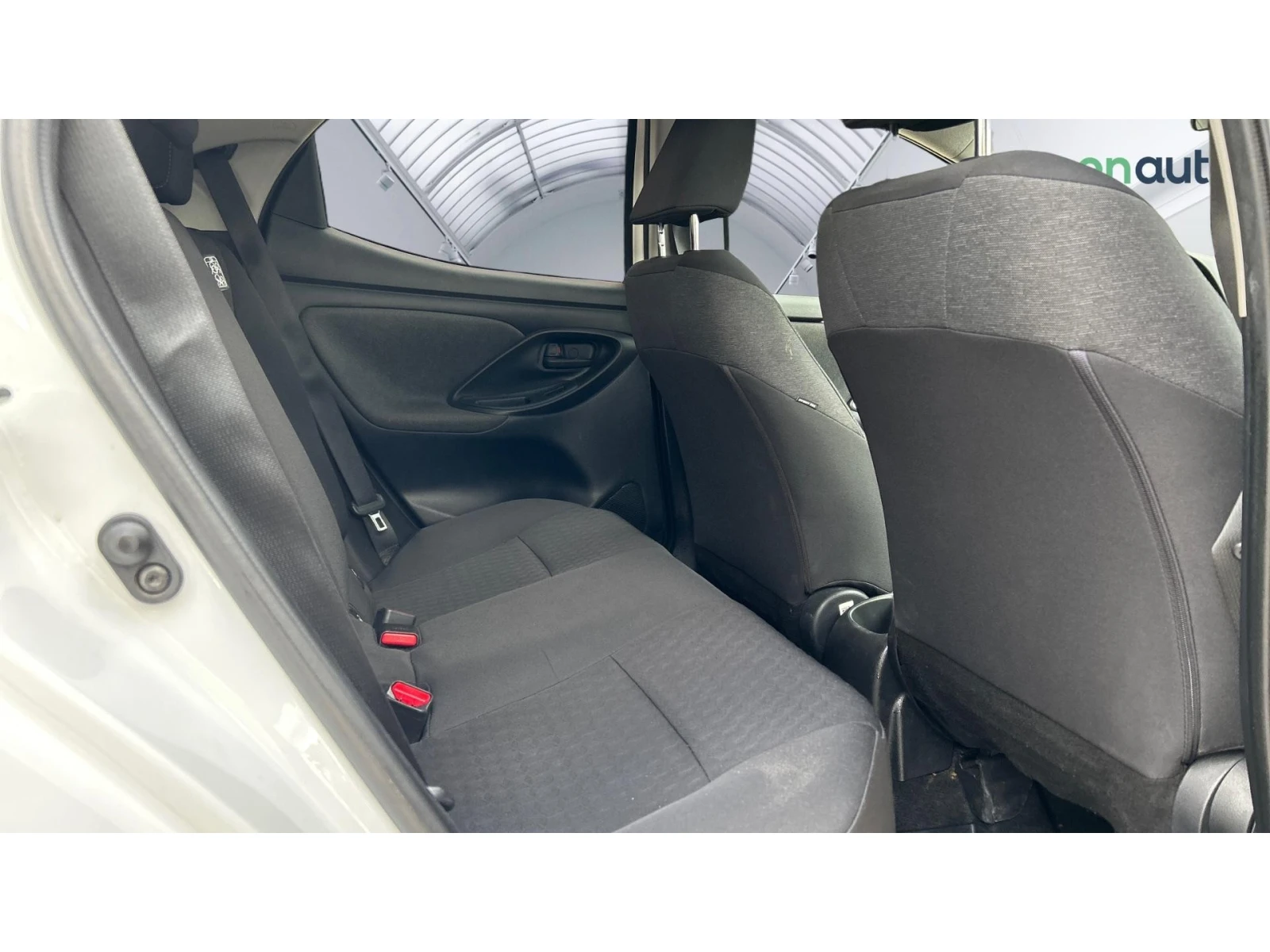 Toyota Yaris 1.5i A/T, Месечна вноска от 227   - изображение 10